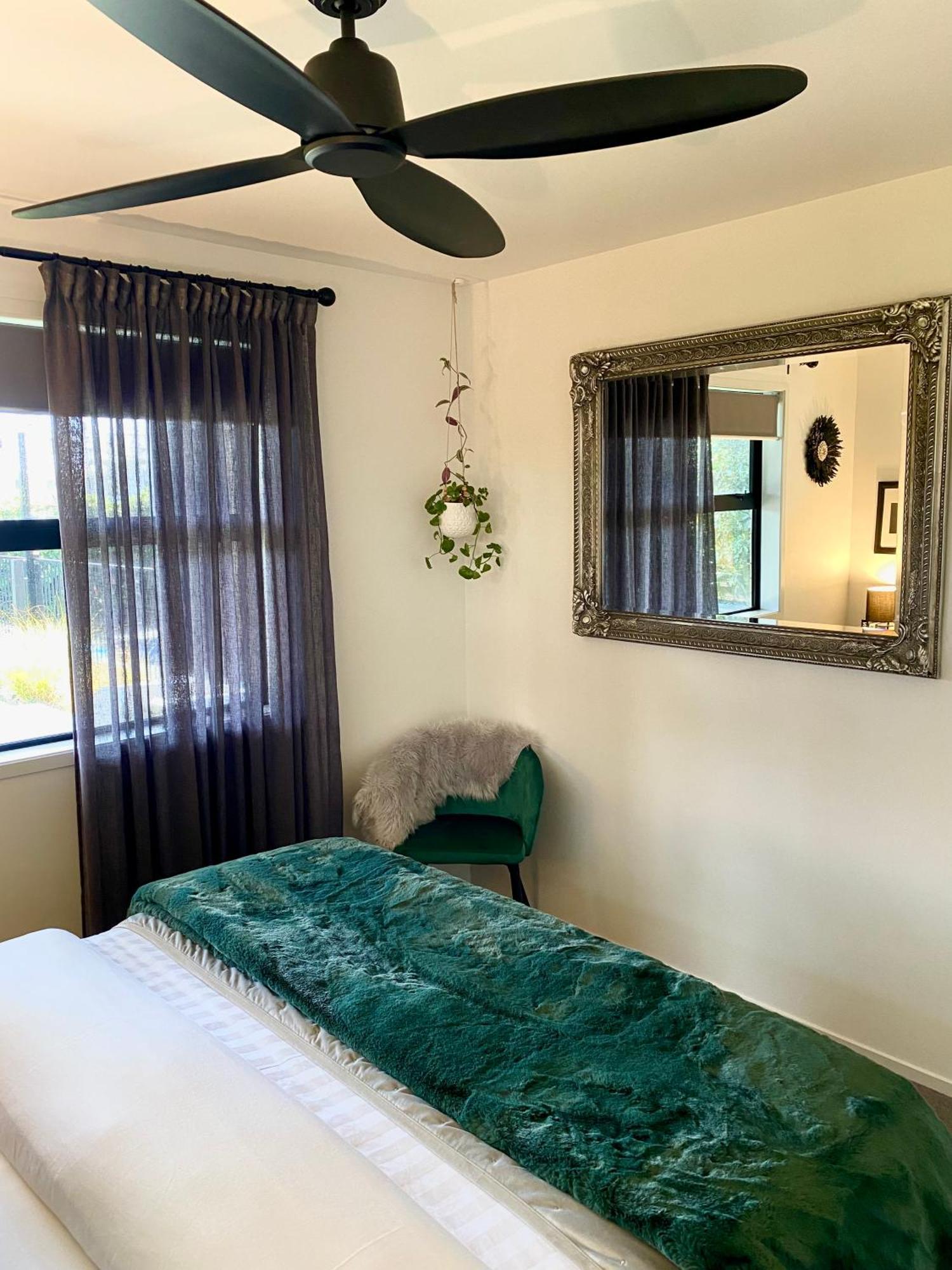 Private Papamoa Beach Paradise Екстер'єр фото
